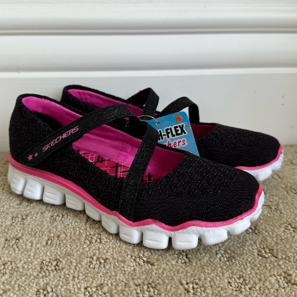 NEW IN BOX! Skechers Girls’ Flex II Softie Sweets Black/Hot Pink Sneakers, 12.5 - Picture 4 of 10